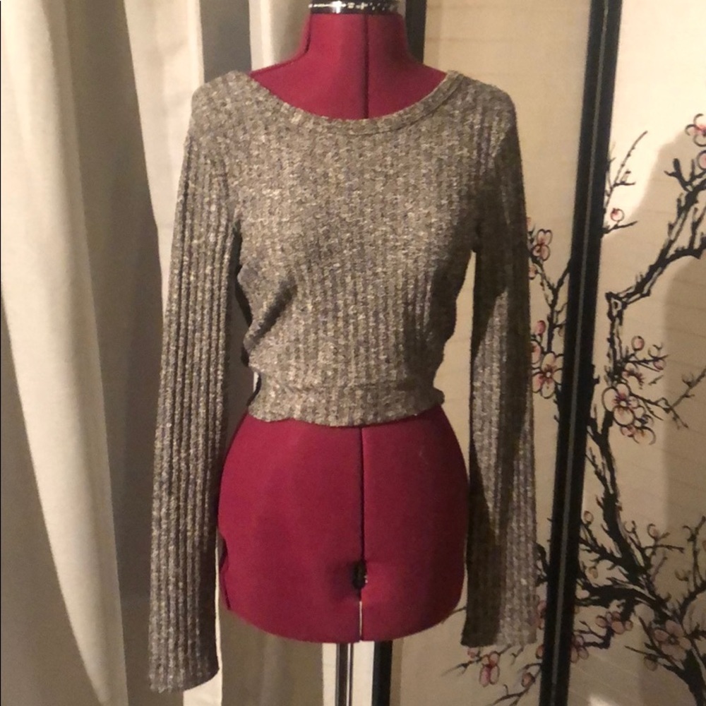 Adorable cropped sweater - Picture 2 of 2